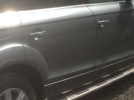 Задняя дверь Audi Q7 после локальной покраски